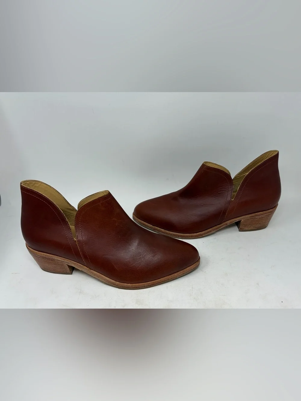 Nisolo Mia Ankle Booties Size 10